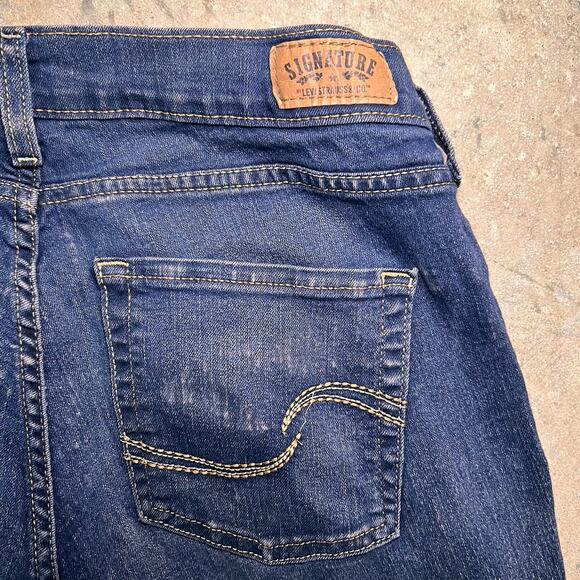 Levi's Signature Jeans Womens 32x29 Blue Dark Wash Bootcut Jeans - Picture 6 of 6